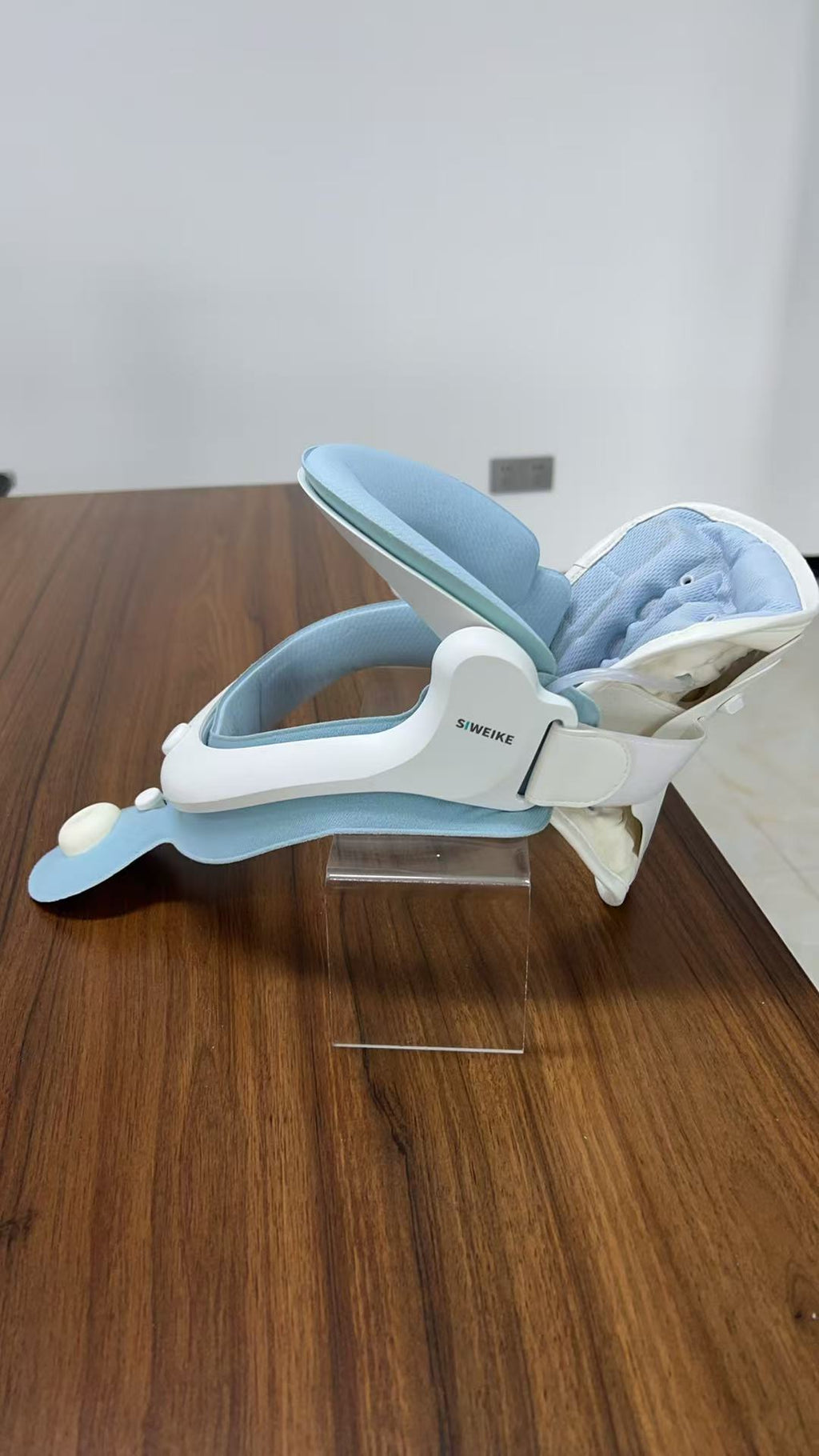 Cervical Neck Brace With Airbag